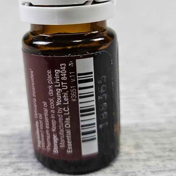 Vetiver Young Living Essential Oil 5ml Blend Aromatherapy Sealed Organic Sleep - Picture 2 of 4